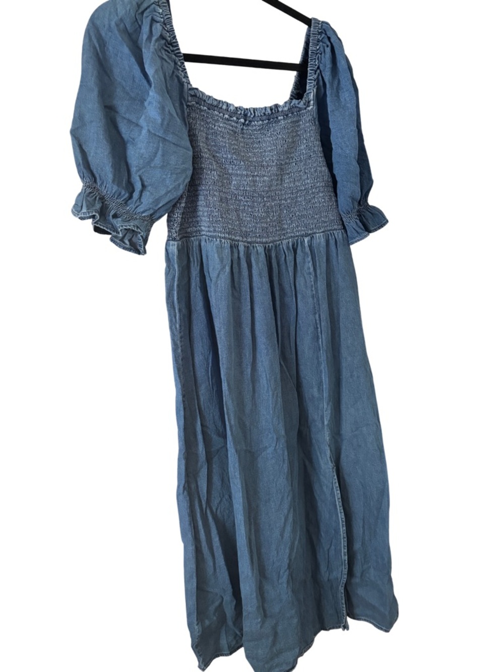GAP Women’s denim Blue Smocked Puff-Sleeve Maxi Dress
